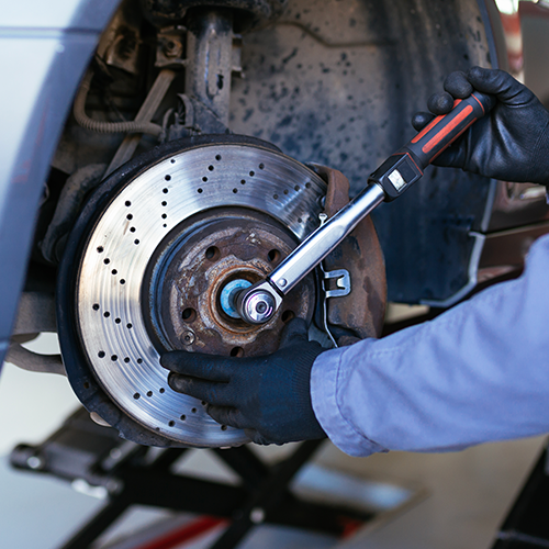 Opening & fitting of front brake disc