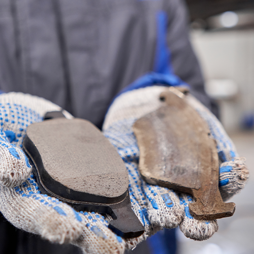 Rear brake shoes/pads replacement